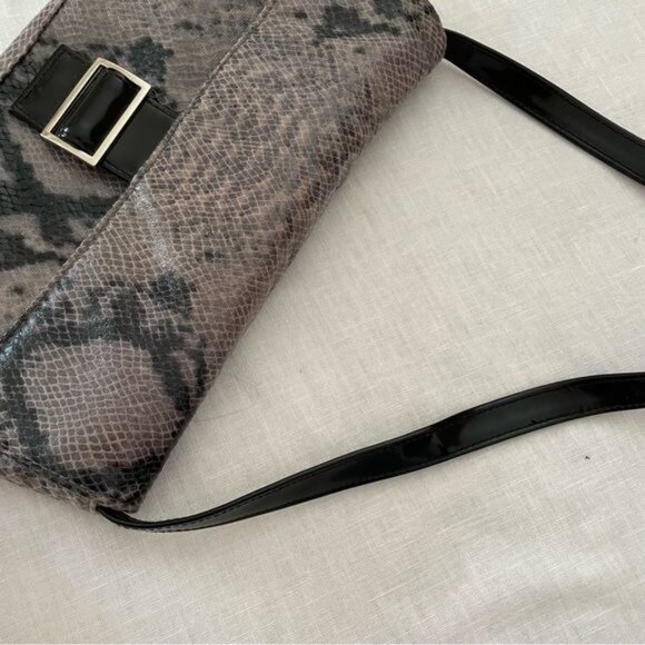 Faux Snakeskin Shoulder Bag Gray Black Patent Buckle Flap Y2K Style - Picture 6 of 13